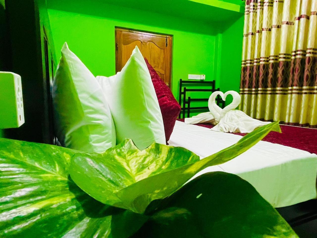 Hema Holiday Villa Trincomalee Extérieur photo