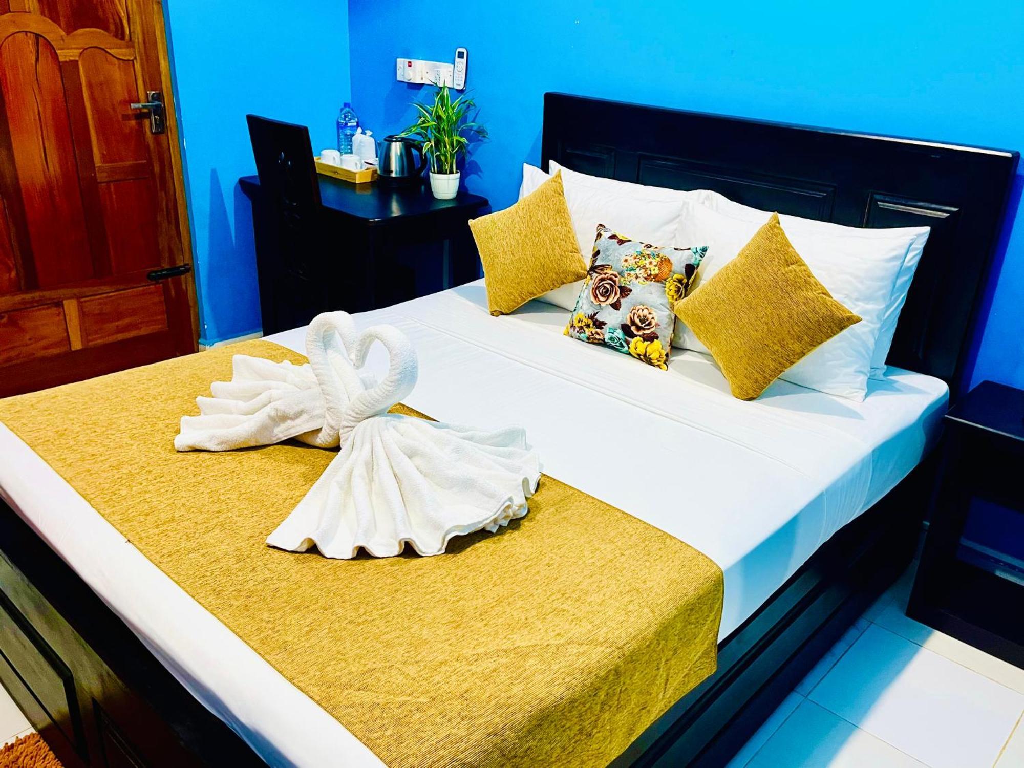 Hema Holiday Villa Trincomalee Extérieur photo